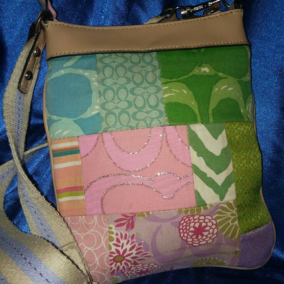 Pretty Pastel COACH CROSSBODY PURSE!! - Picture 3 of 8